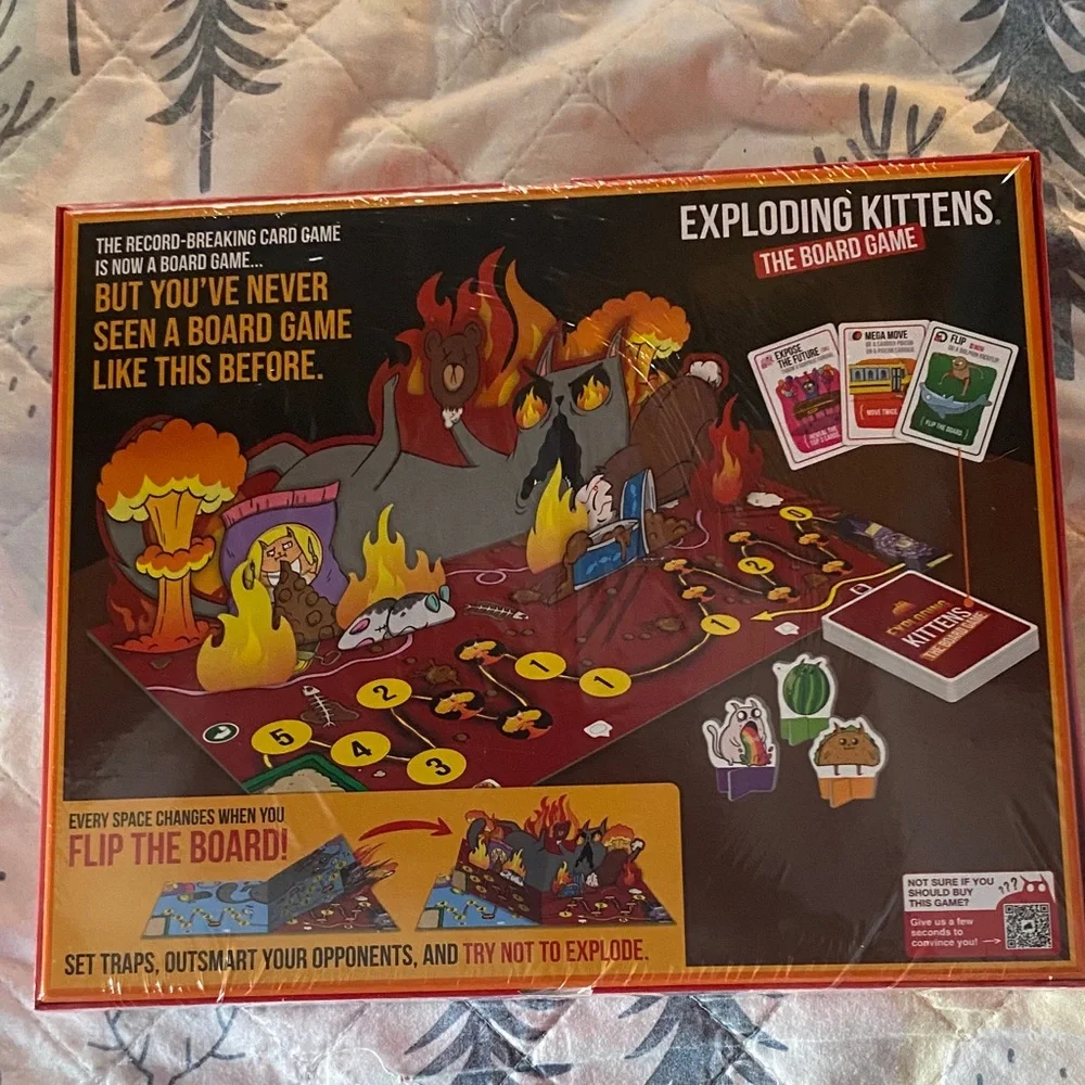 Exploding Kittens Board Game - Red - Picture 5 of 8